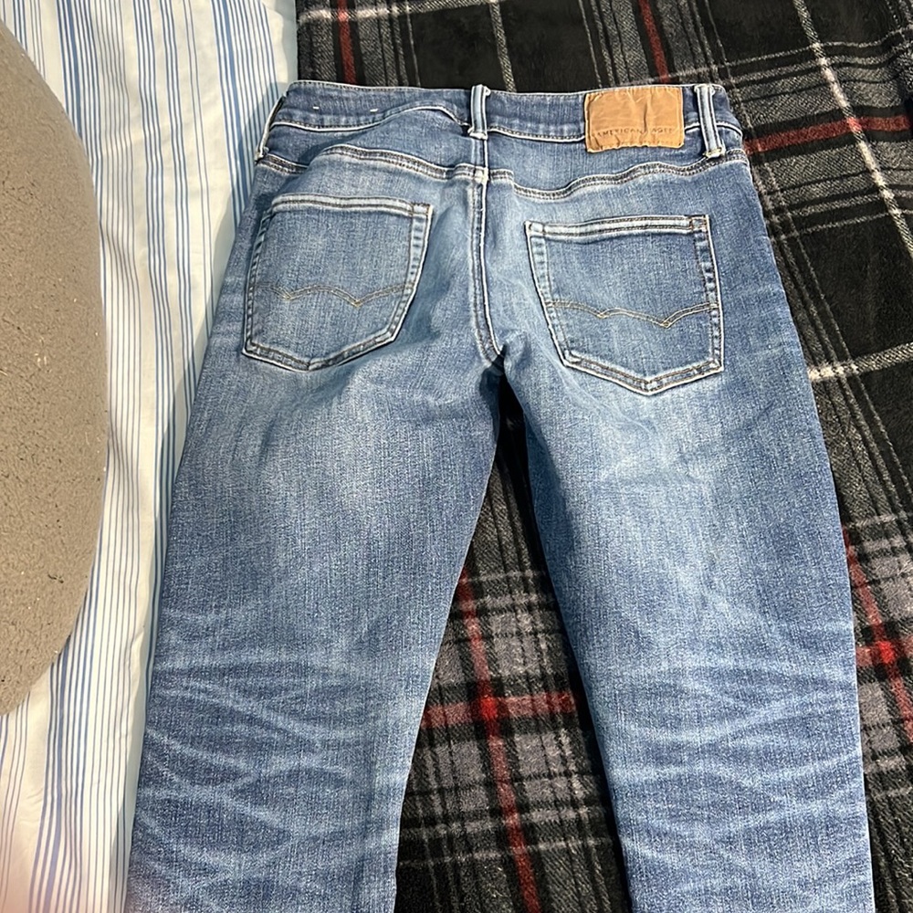 American eagle - Picture 3 of 3